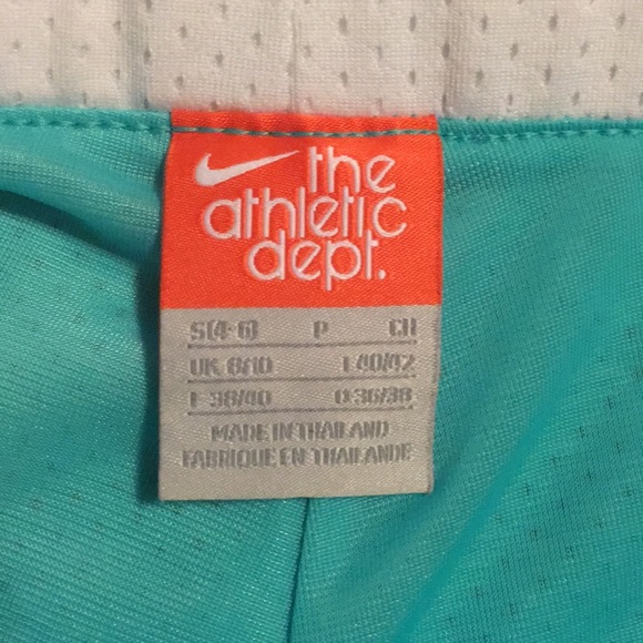 Nike Shorts - Picture 3 of 6